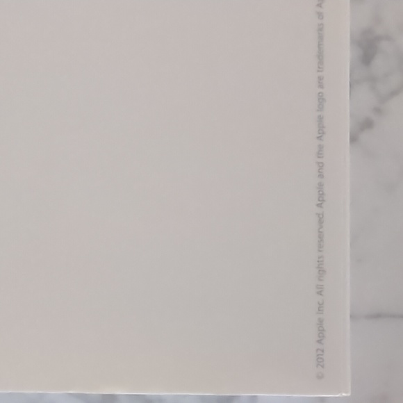 White Used Apple Wireless Keypad and Mouse - Picture 3 of 5